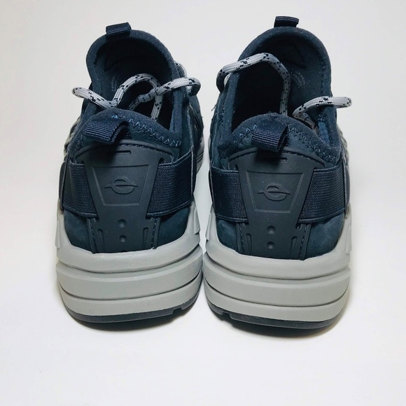 earth shoes saunter